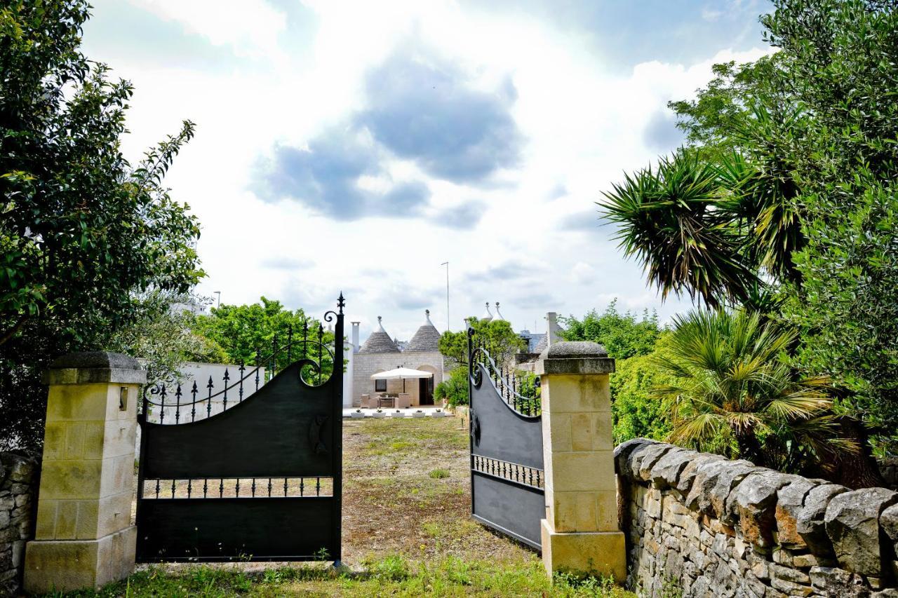 I Trulli di Alejandro Villa Locorotondo Bagian luar foto